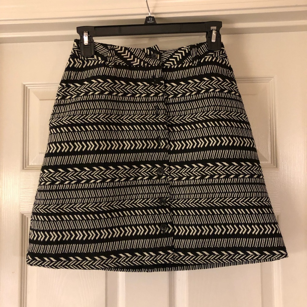 Maeve Black and White Aztec Skirt size 0
